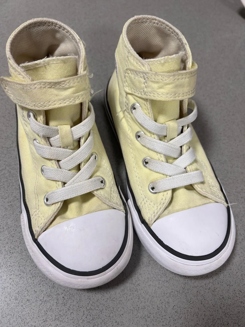 Converse 👟 canvas